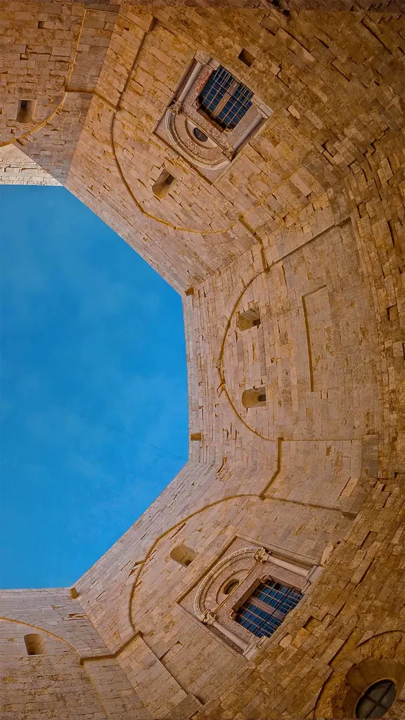 蒙特城堡，意大利普利亚大区