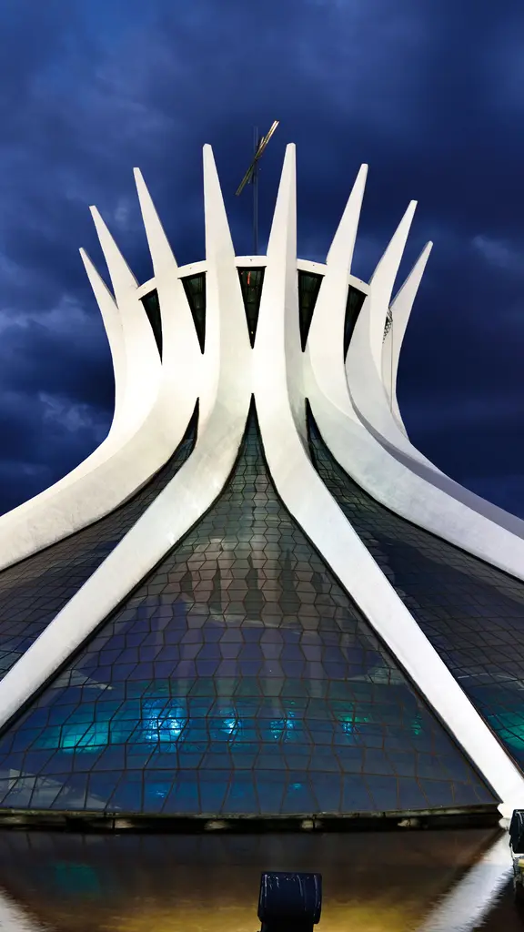 Bras&iacute;lia: 65 anos de hist&oacute;ria e inova&ccedil;&atilde;o