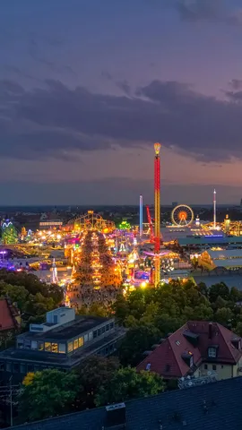 为慕尼黑啤酒节干杯！