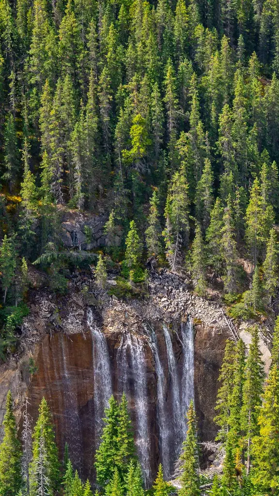风景如画的瀑布