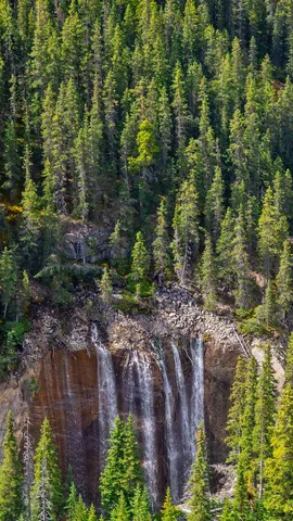 风景如画的瀑布