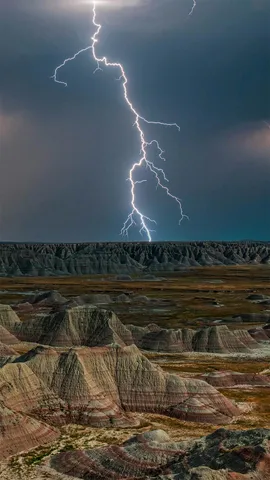 恶地国家公园的一场闪电？