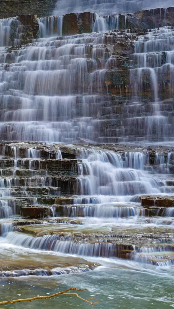 &ldquo;瀑布之城&rdquo;中的小瀑布
