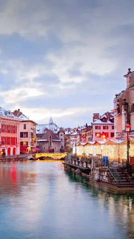 法国阿尔卑斯山的明珠