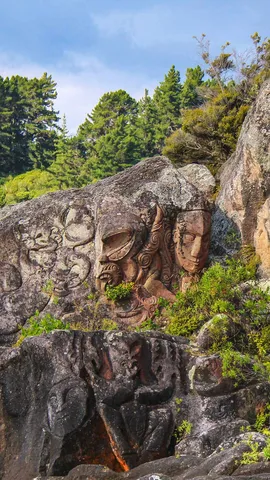 La m&eacute;moire des premiers peuples grav&eacute;e dans la roche