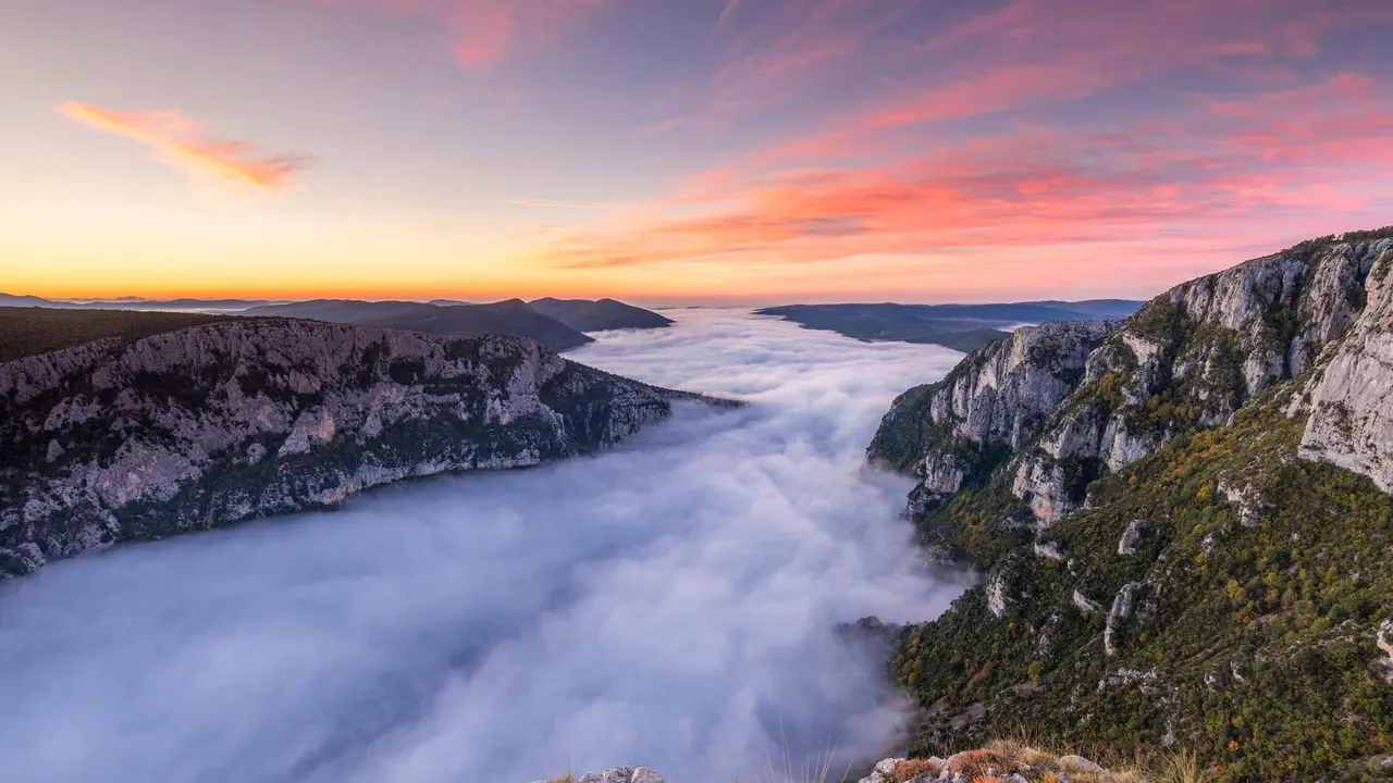 La valle della nebbia