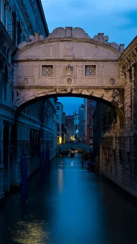 一个吻和一声叹息