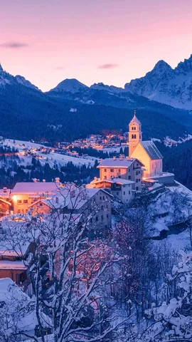 明信片和雪花球的取景地