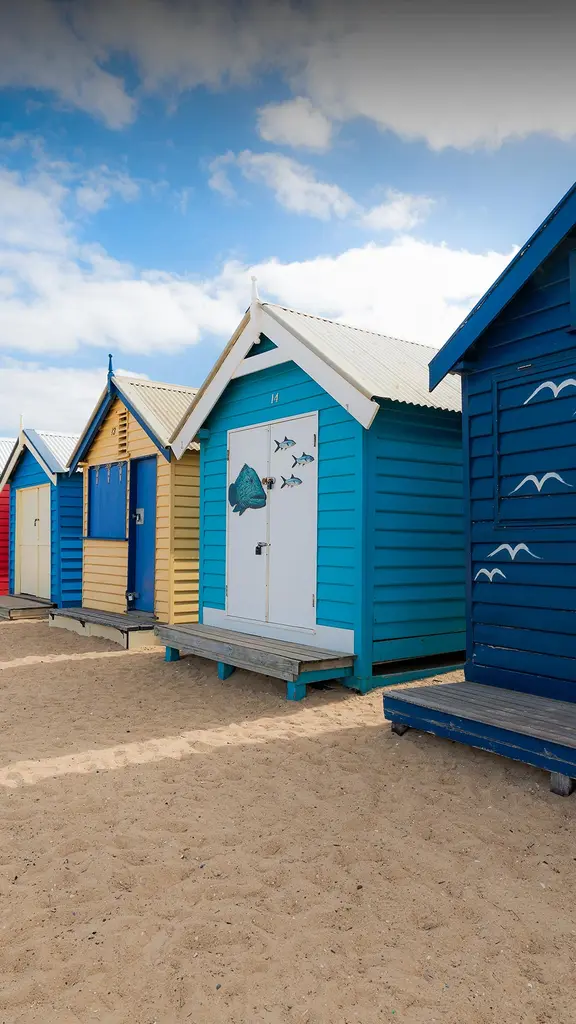 Una variet&agrave; di cabine colorate