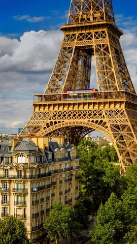 与铁娘子一起庆祝新的一年