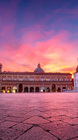 Piazza Maggiore, Bologna, Italy