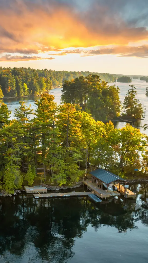 川に浮かぶ 1,800 の島々