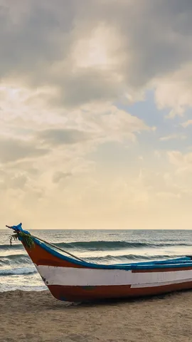 Calm seas, waiting boat