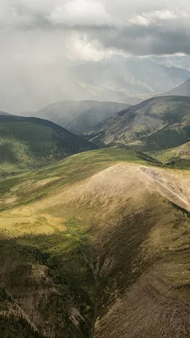 纳汉尼国家公园保护区的鸟瞰图，加拿大西北部