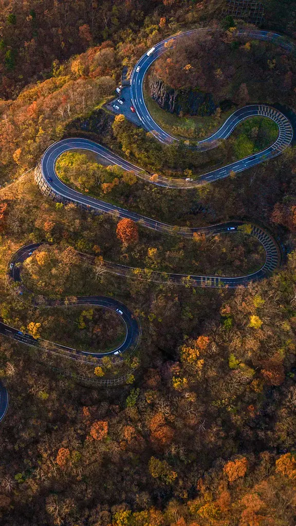 像日光那样&ldquo;弯道飞驰&rdquo;