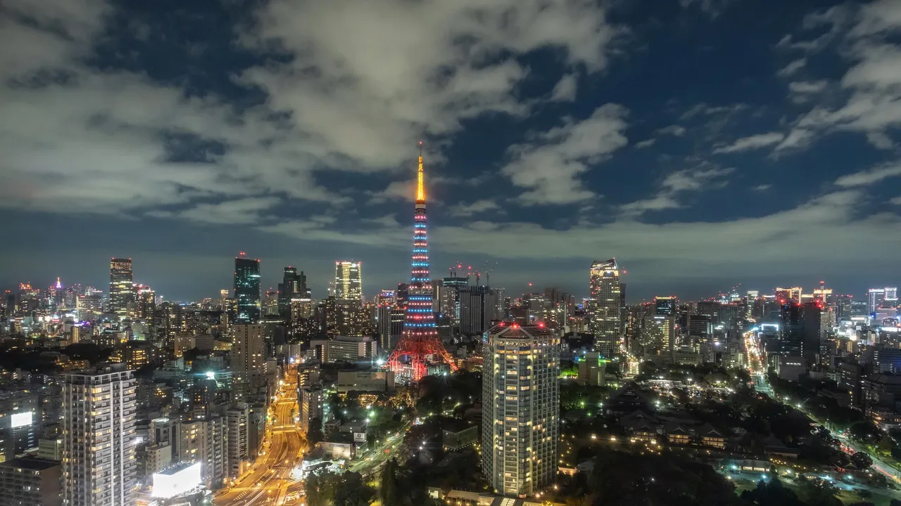 今日は東京タワー完工の日