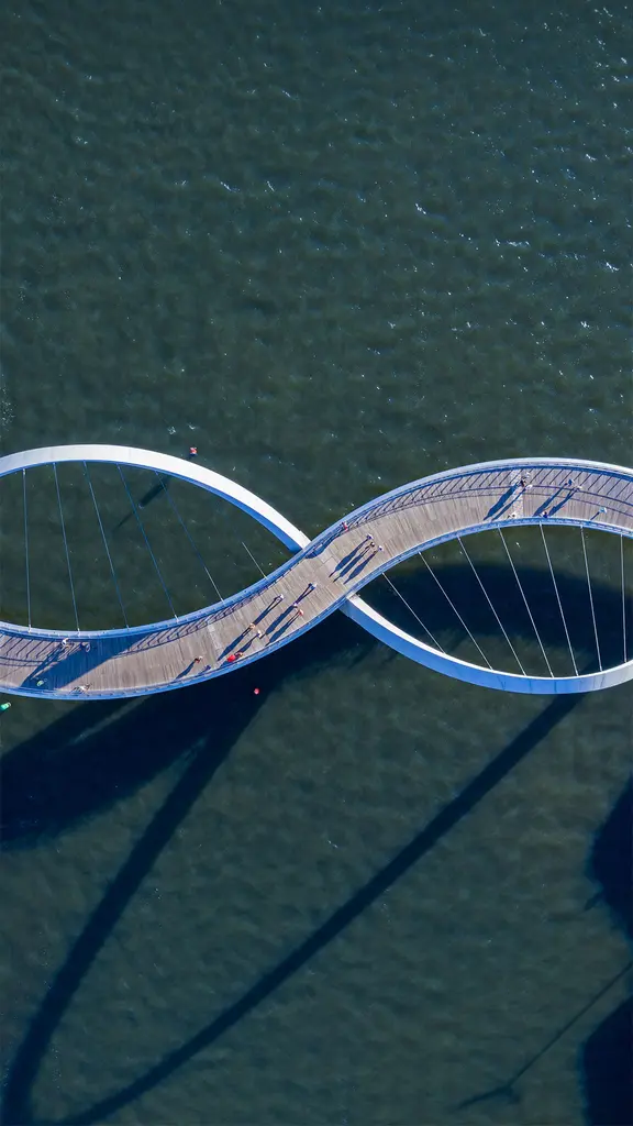 伊丽莎白女皇码头桥，澳大利亚珀斯