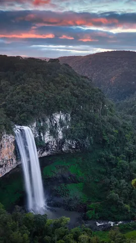 A majestosa Cascata do Caracol