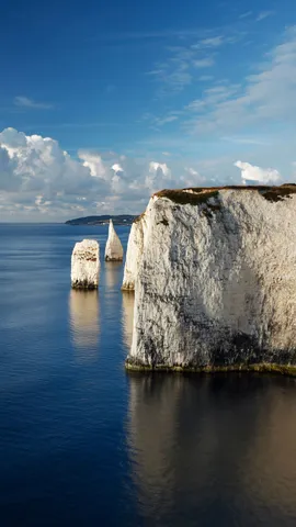 波白克岛的小尖塔岩石，英格兰多塞特