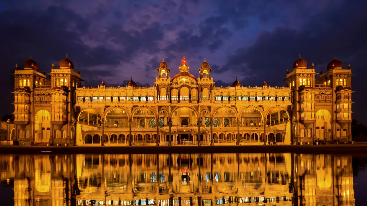 Golden hour in royal light